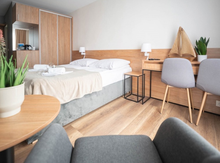 Ośrodek Wypoczynkowy Alcest pok&oacute;j dwuosobowy z balkonem?v=1.0