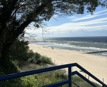 Widok na plażę w Rewalu